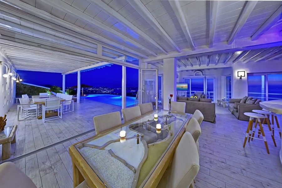 Mykonos dining area