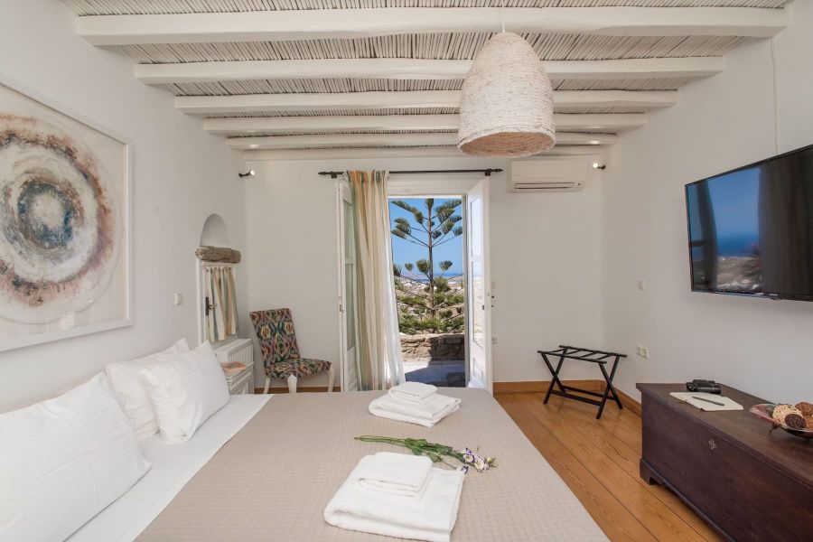 Mykonos bedroom private