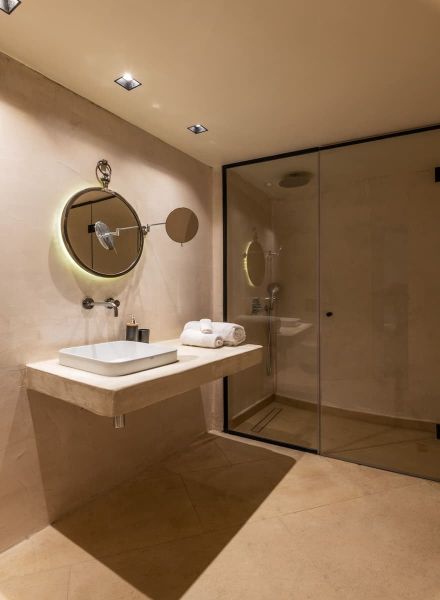 Private villa bathroom