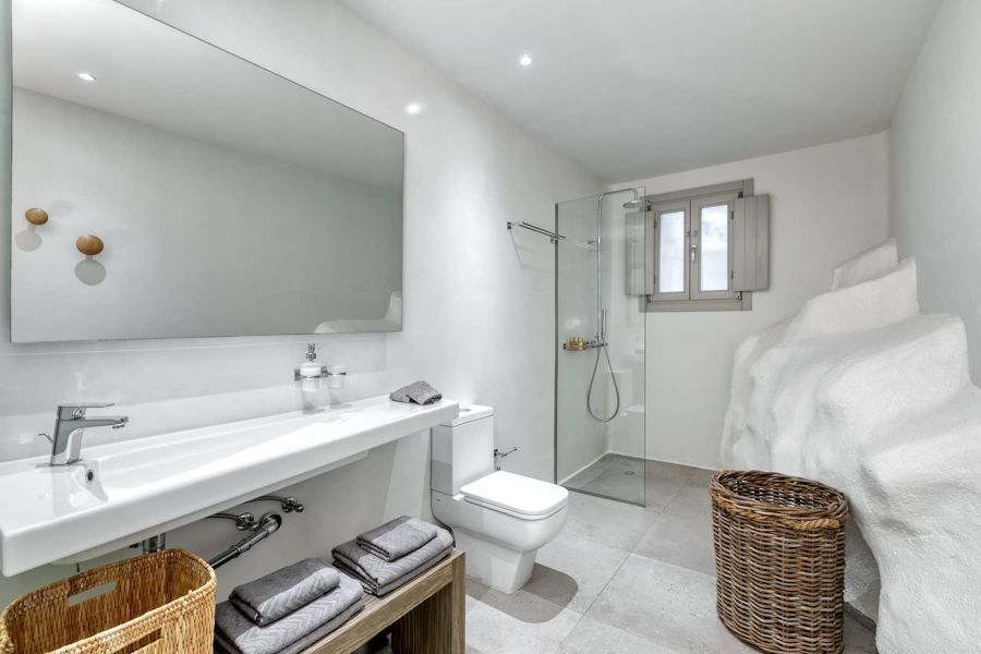 Bathroom mykonos coplex