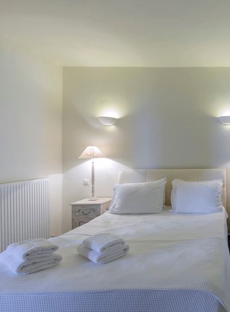 bedroom villa rental