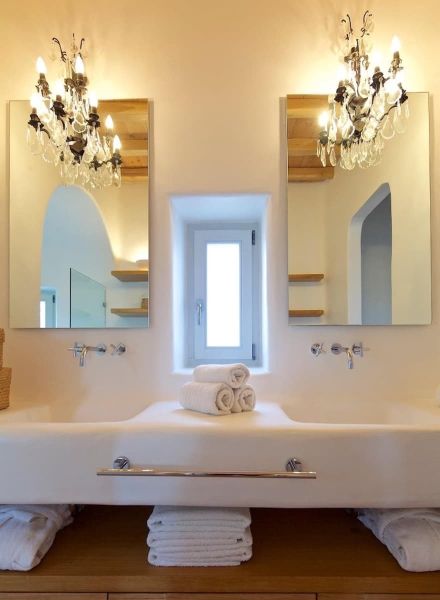 villa mykonos bathroom