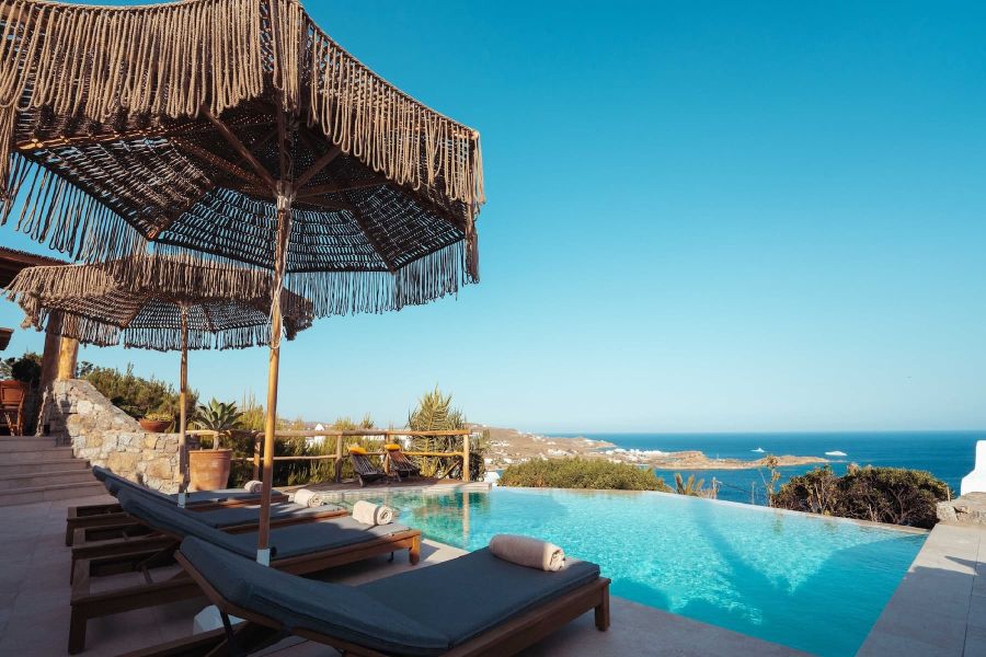 villa rental cyclades