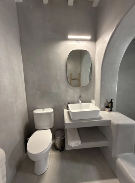 Private villa bathroom