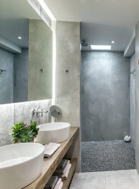 Private villa bathroom