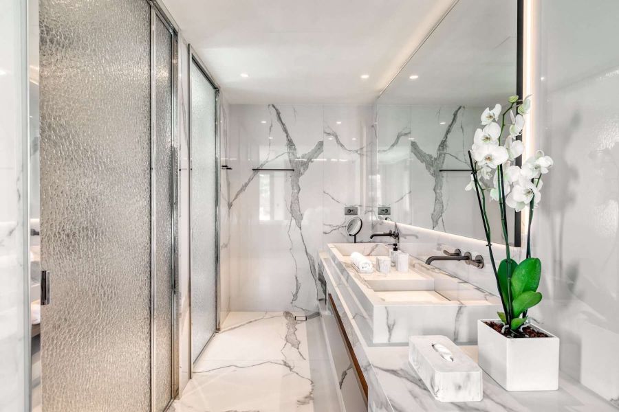 Villa mykonos bathroom