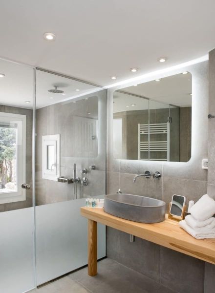 Private villa bathroom
