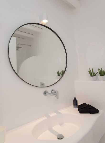 Private villa bathroom