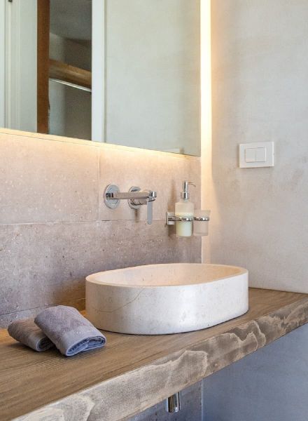 Private bathroom complex