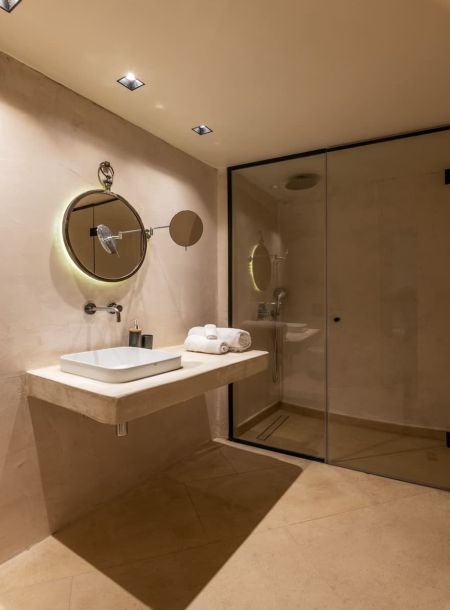 Private villa bathroom