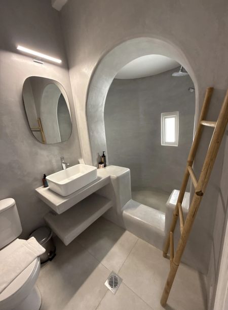 bathroom villa rental