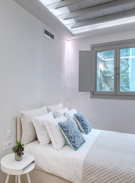 Private bedroom complex