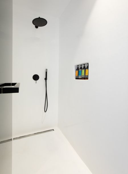 Private villa bathroom