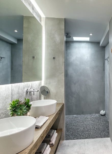 Private villa bathroom