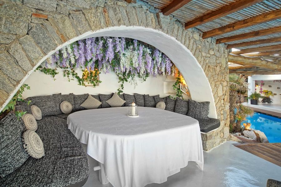 Villa mykonos dining