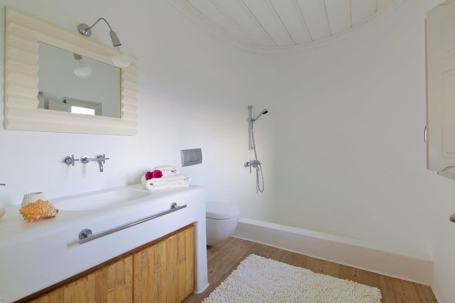 bathroom mykonos