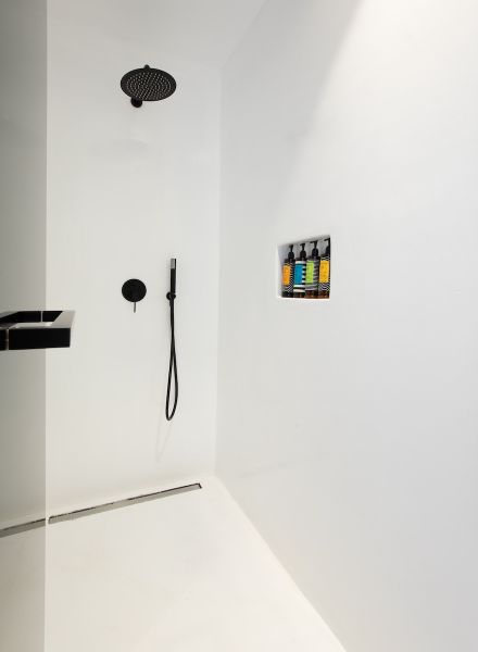 Private villa bathroom